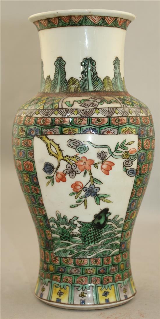 A Chinese famille verte baluster vase, early 20th century, 23.5cm.